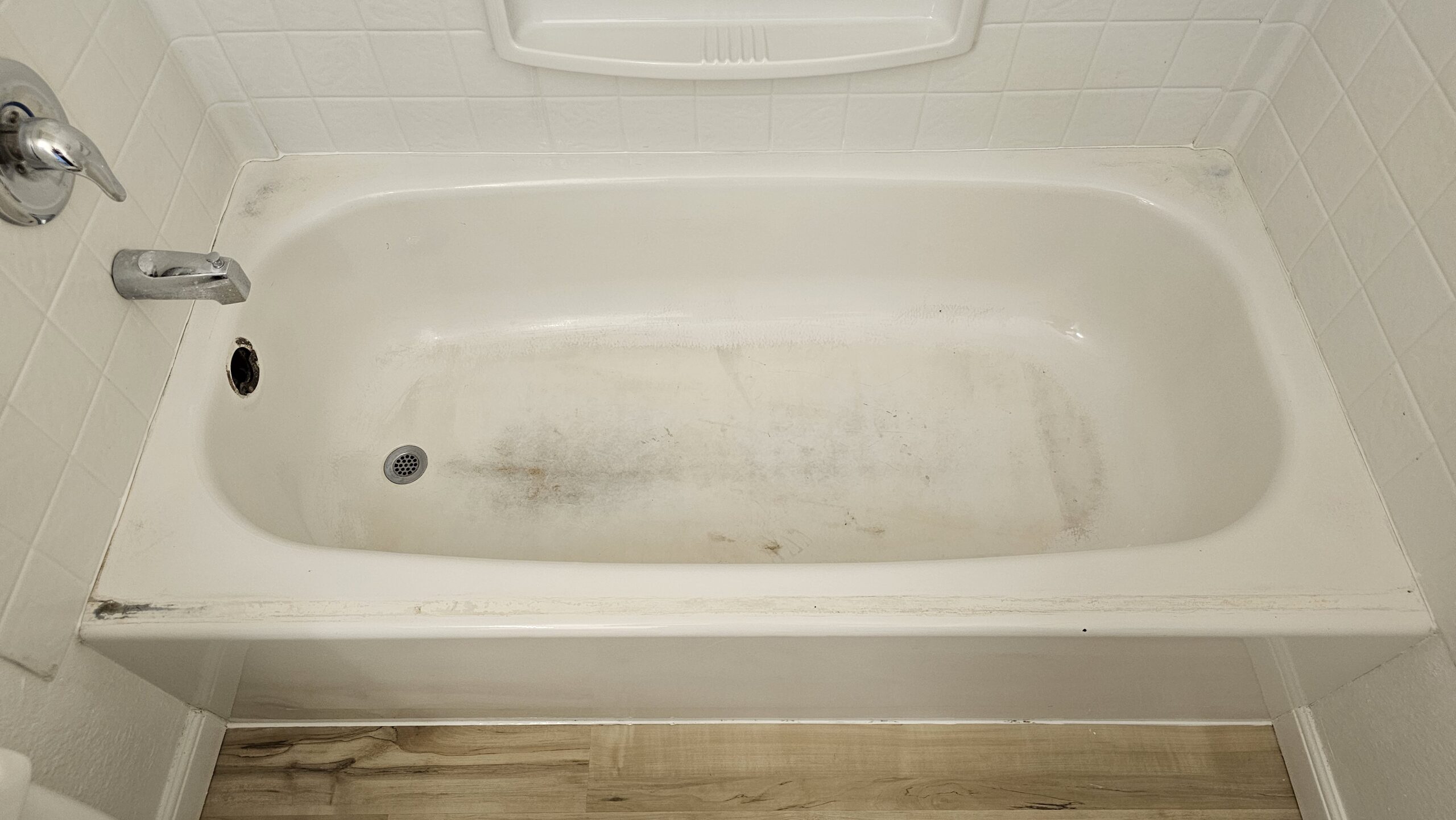 Bathtub Refinishing - Before